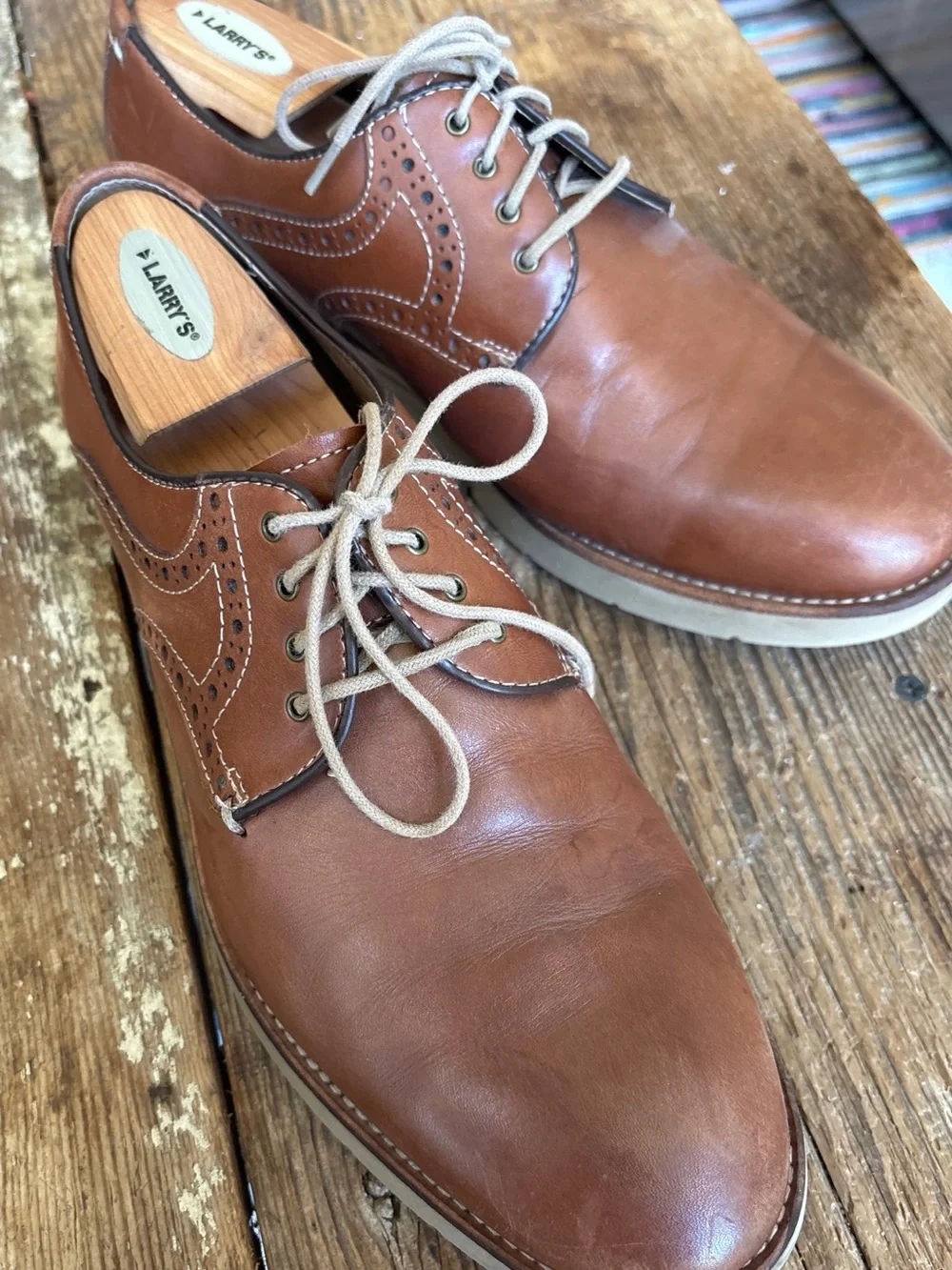Johnston & Murphy Tan Leather Derby Oxfords with Cream Laces